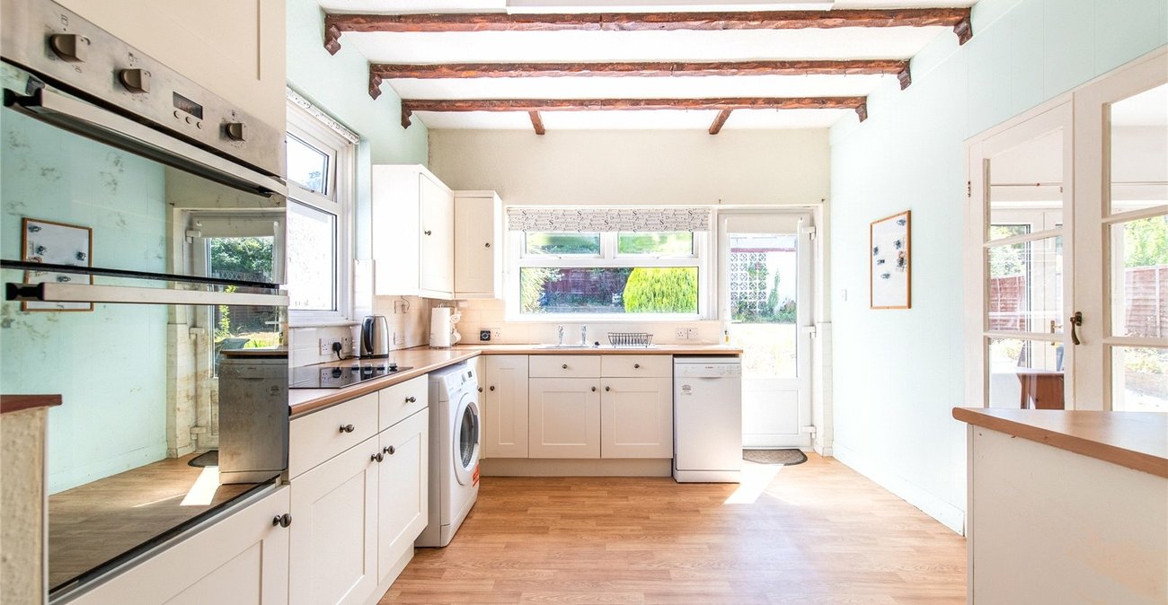 2 bedroom bungalow for sale in Gravesend | Robinson Michael & Jackson