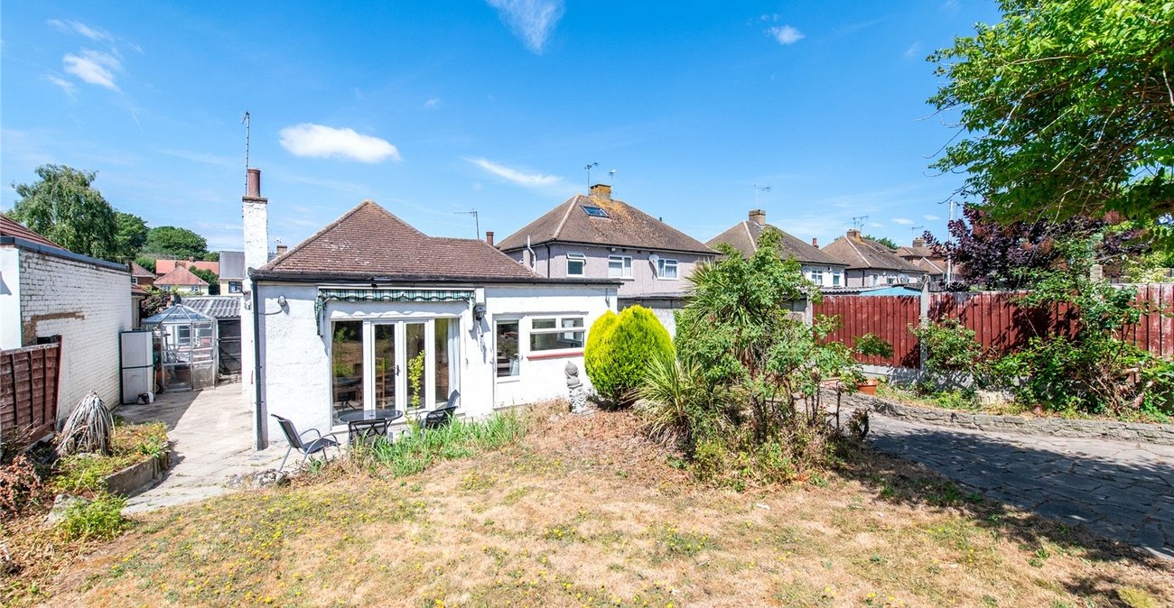 2 bedroom bungalow for sale in Gravesend | Robinson Michael & Jackson