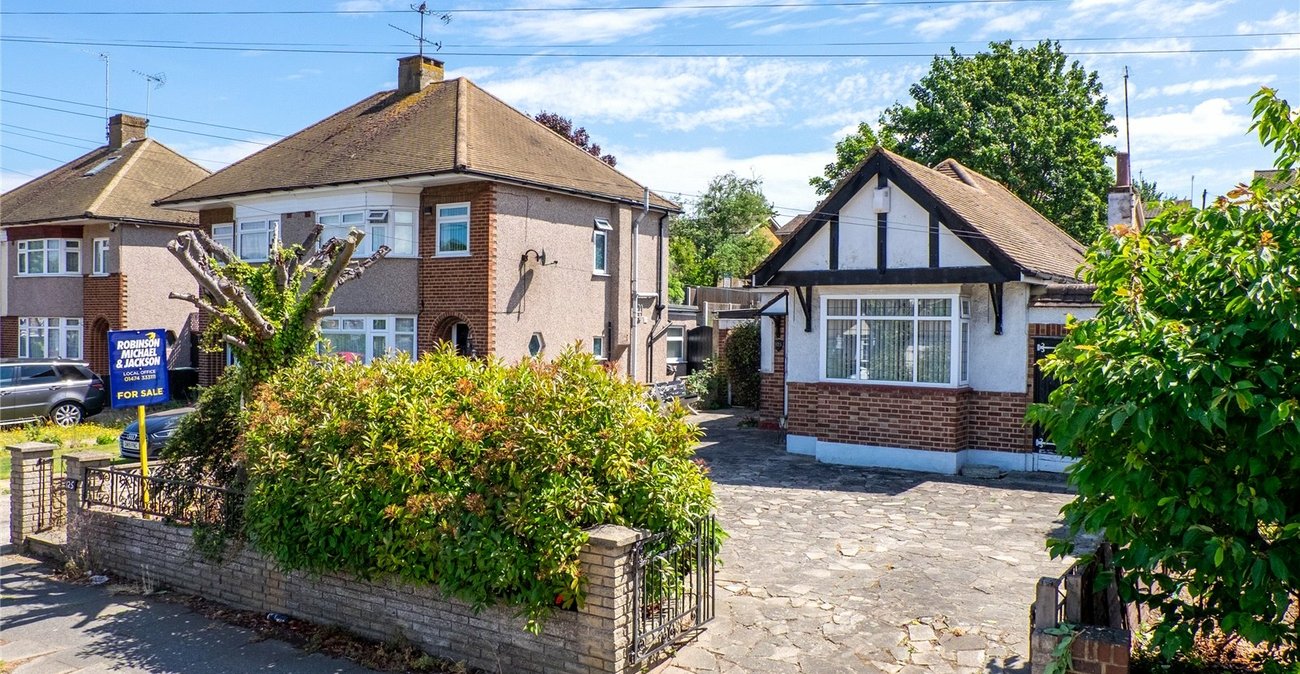 2 bedroom bungalow for sale in Gravesend | Robinson Michael & Jackson