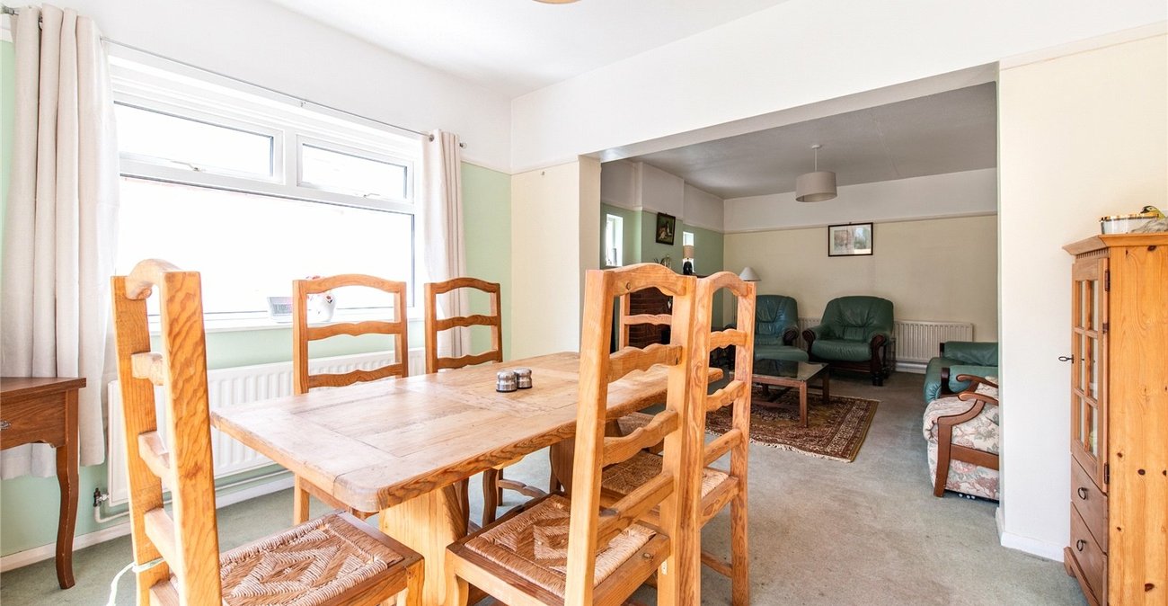 2 bedroom bungalow for sale in Gravesend | Robinson Michael & Jackson