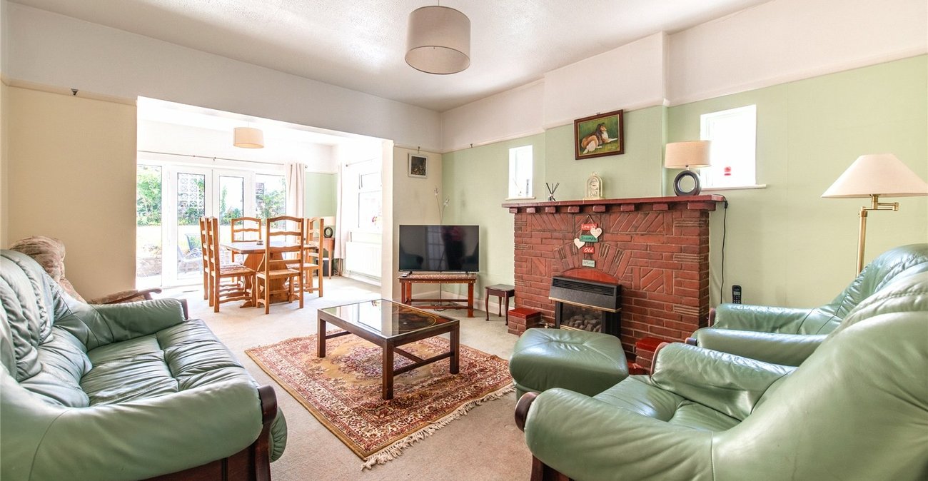 2 bedroom bungalow for sale in Gravesend | Robinson Michael & Jackson