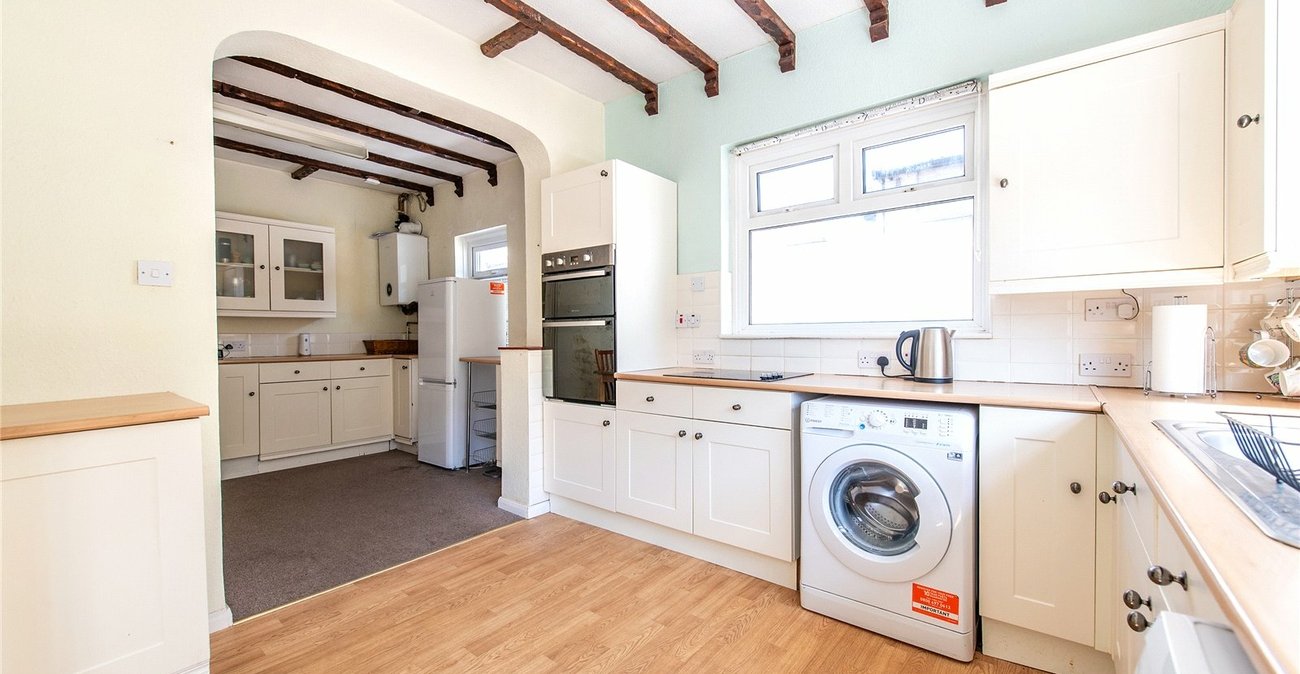 2 bedroom bungalow for sale in Gravesend | Robinson Michael & Jackson