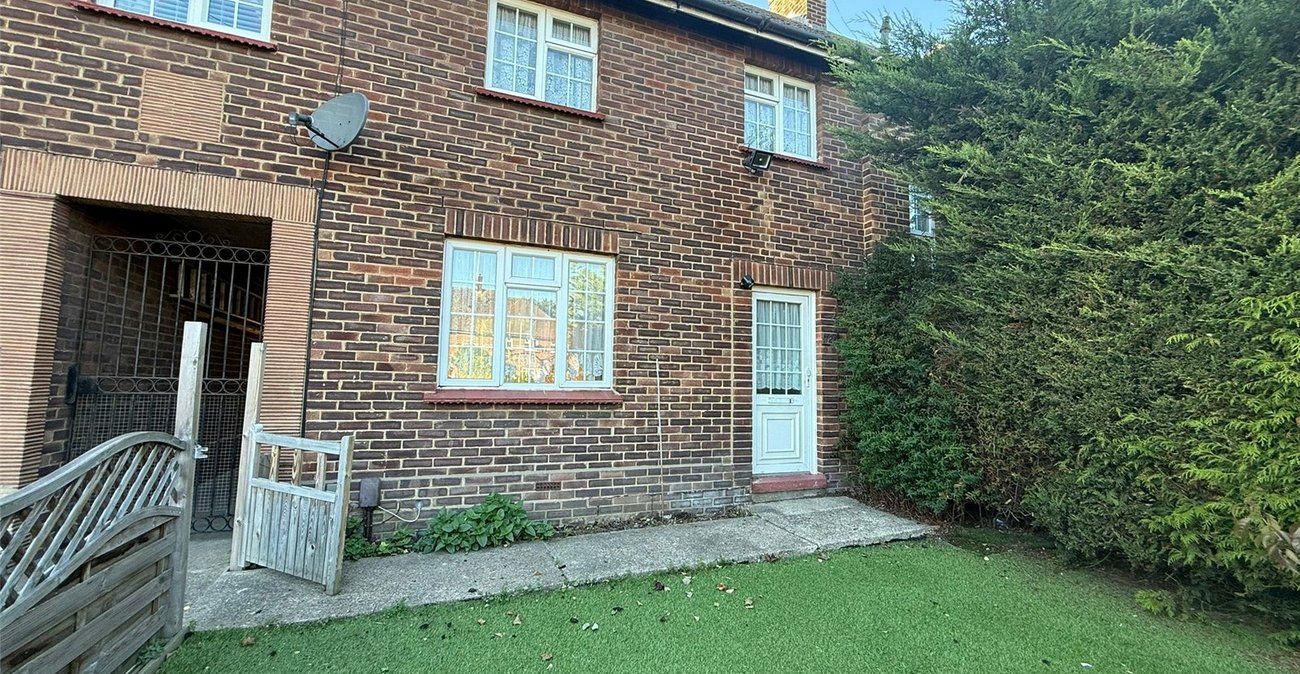 3 bedroom house for sale in Gravesend | Robinson Michael & Jackson