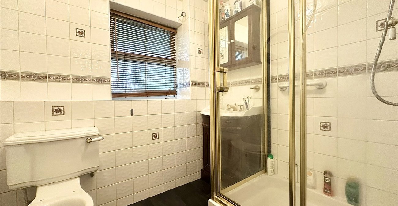 2 bedroom property for sale in Mounts Road | Robinson Jackson