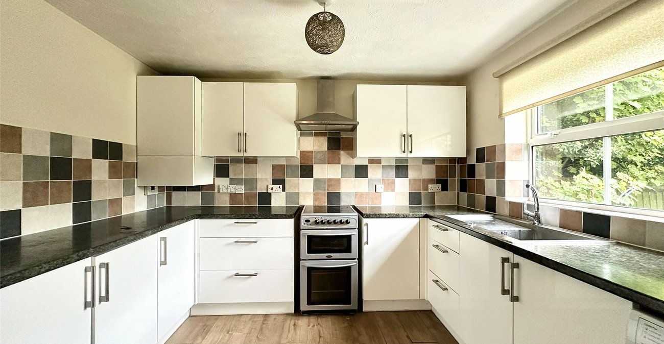 2 bedroom property for sale in Mounts Road | Robinson Jackson