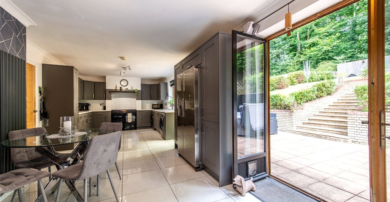 3 bedroom house for sale in Meopham | Robinson Michael & Jackson