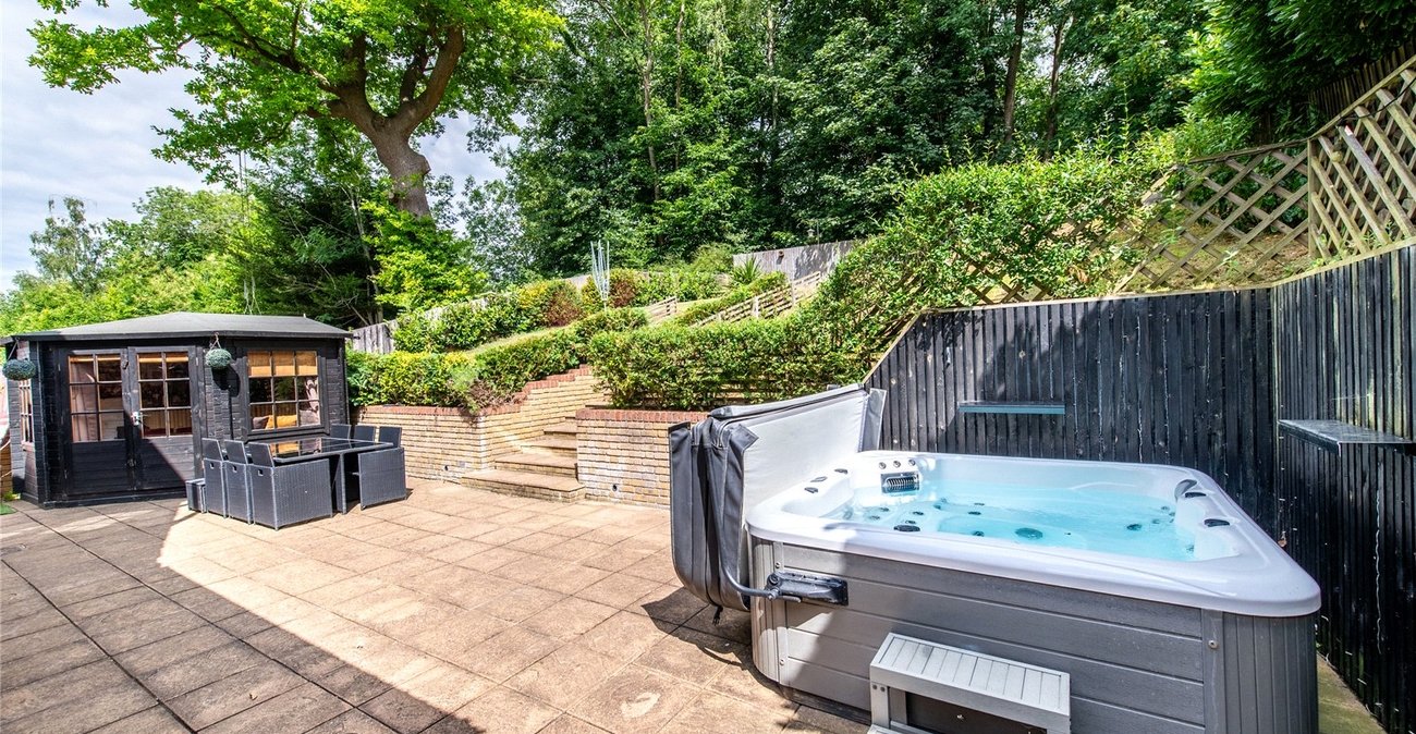 3 bedroom house for sale in Meopham | Robinson Michael & Jackson