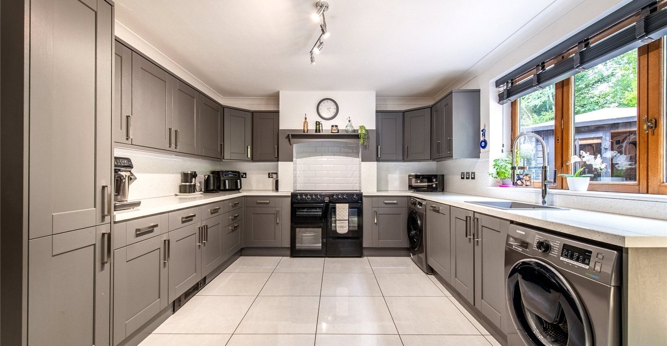 3 bedroom house for sale in Meopham | Robinson Michael & Jackson