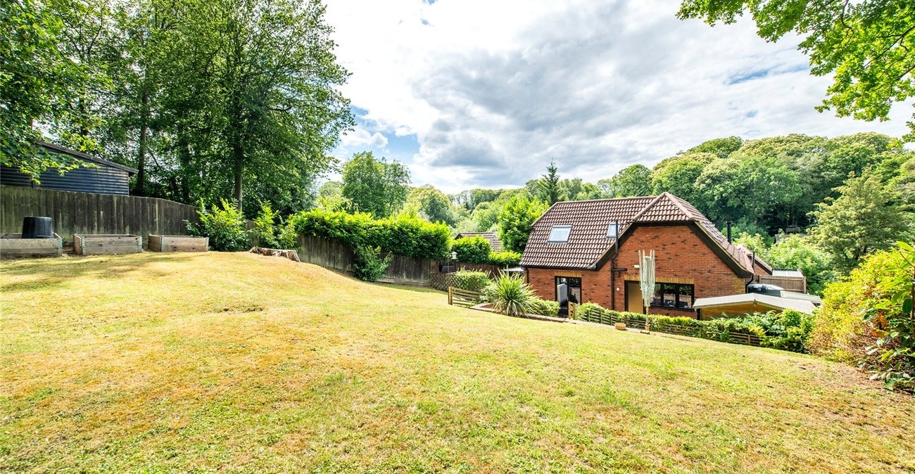 3 bedroom house for sale in Meopham | Robinson Michael & Jackson