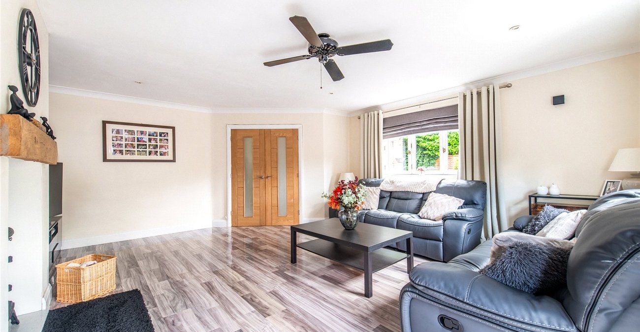 3 bedroom house for sale in Meopham | Robinson Michael & Jackson