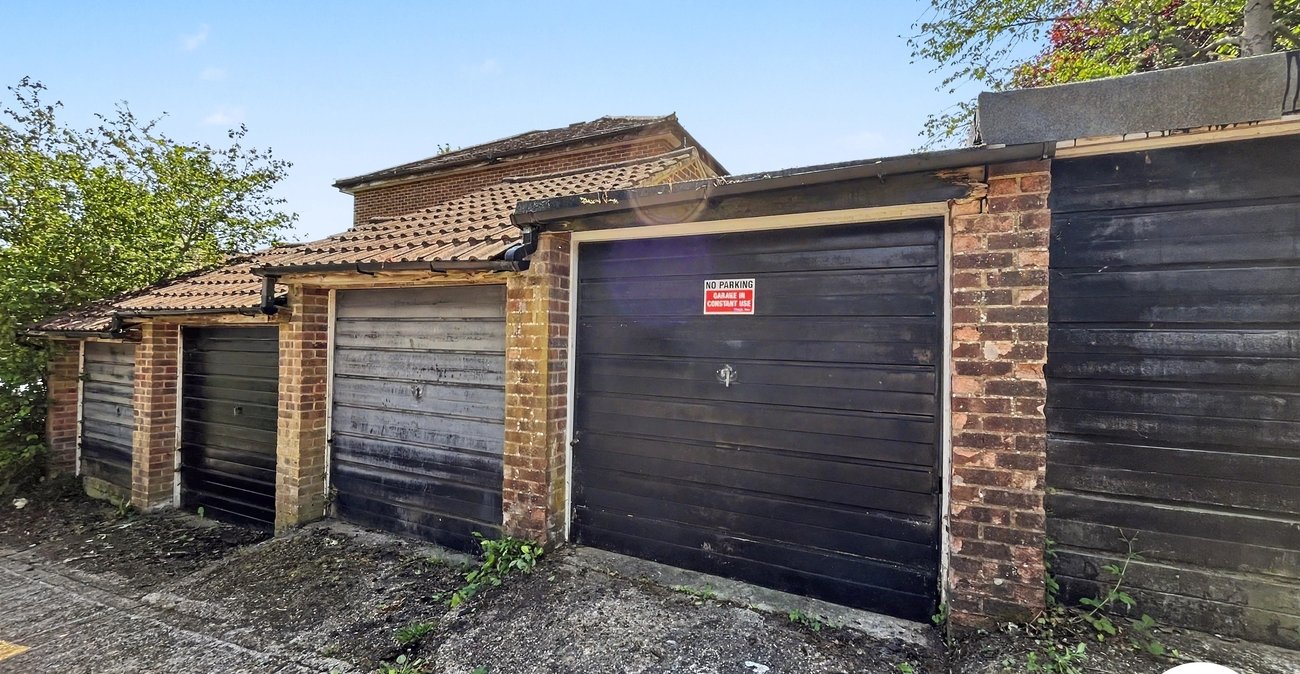 3 bedroom house for sale in Walderslade Woods | Robinson Michael & Jackson
