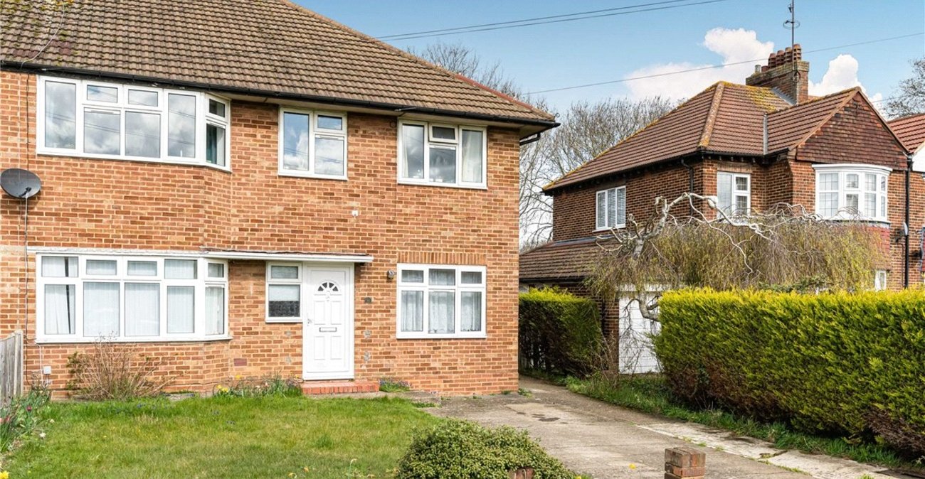 2 bedroom property for sale in Orpington | Robinson Jackson