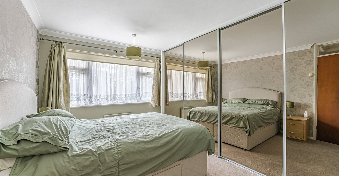 3 bedroom house for sale in Greenhithe | Robinson Jackson