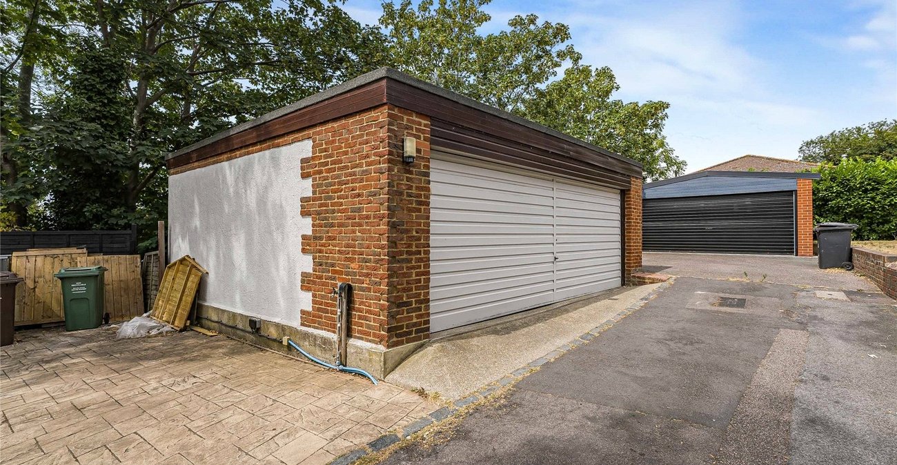 3 bedroom house for sale in Greenhithe | Robinson Jackson