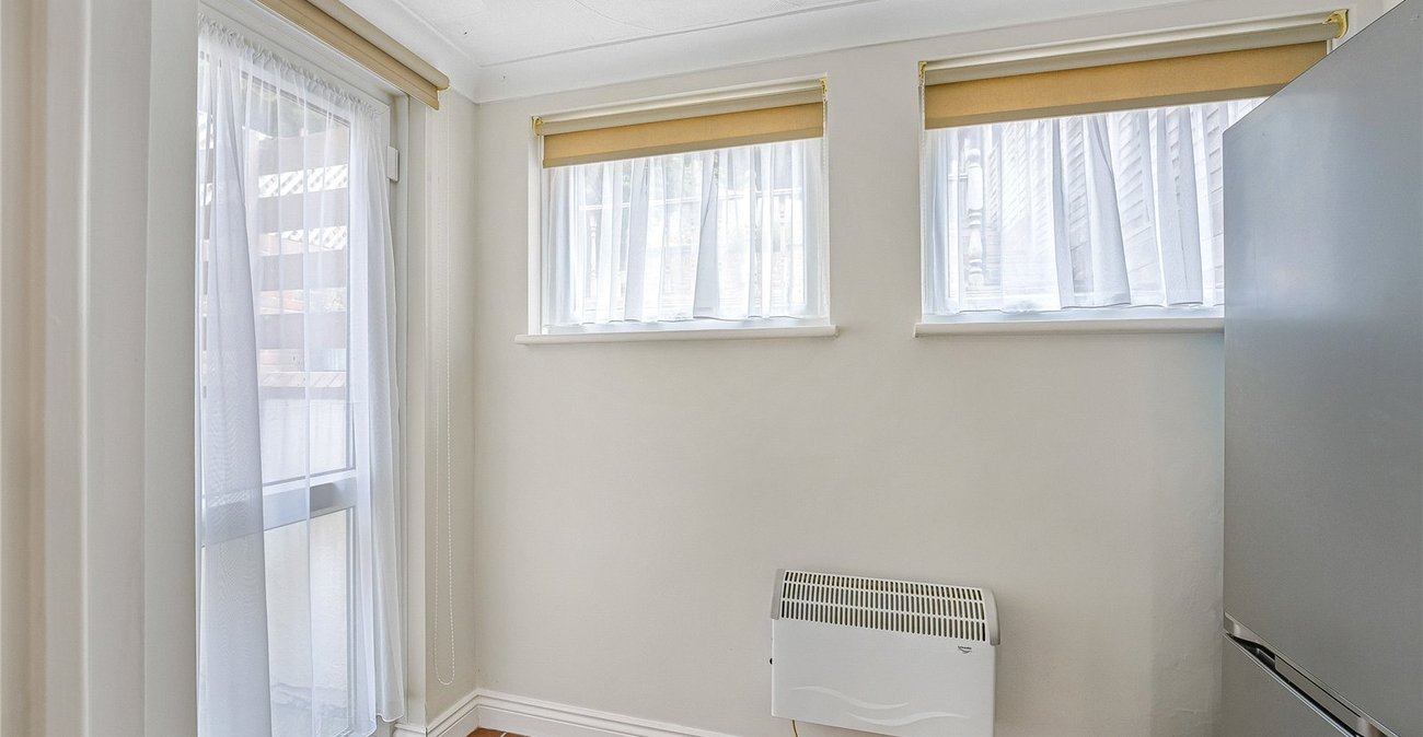 3 bedroom house for sale in Greenhithe | Robinson Jackson
