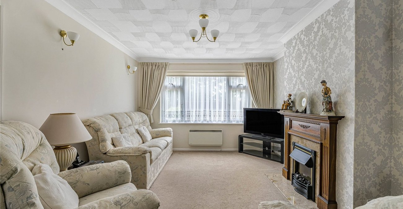 3 bedroom house for sale in Greenhithe | Robinson Jackson