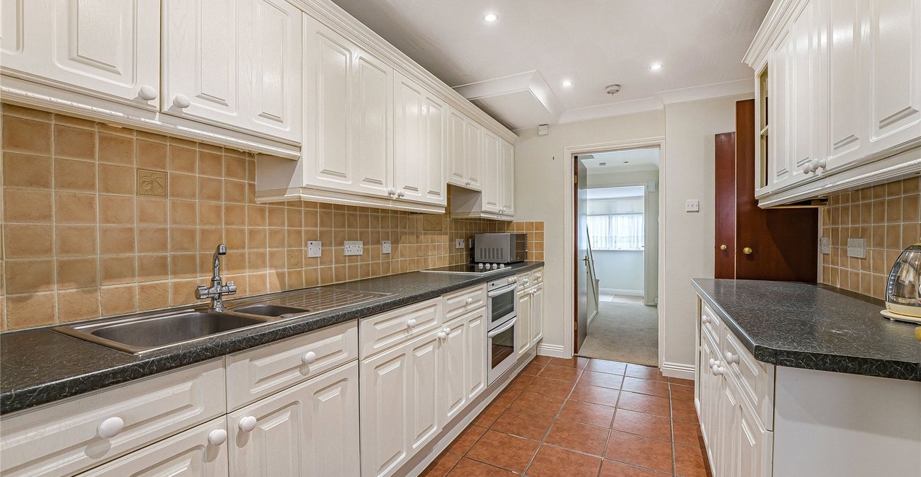 3 bedroom house for sale in Greenhithe | Robinson Jackson