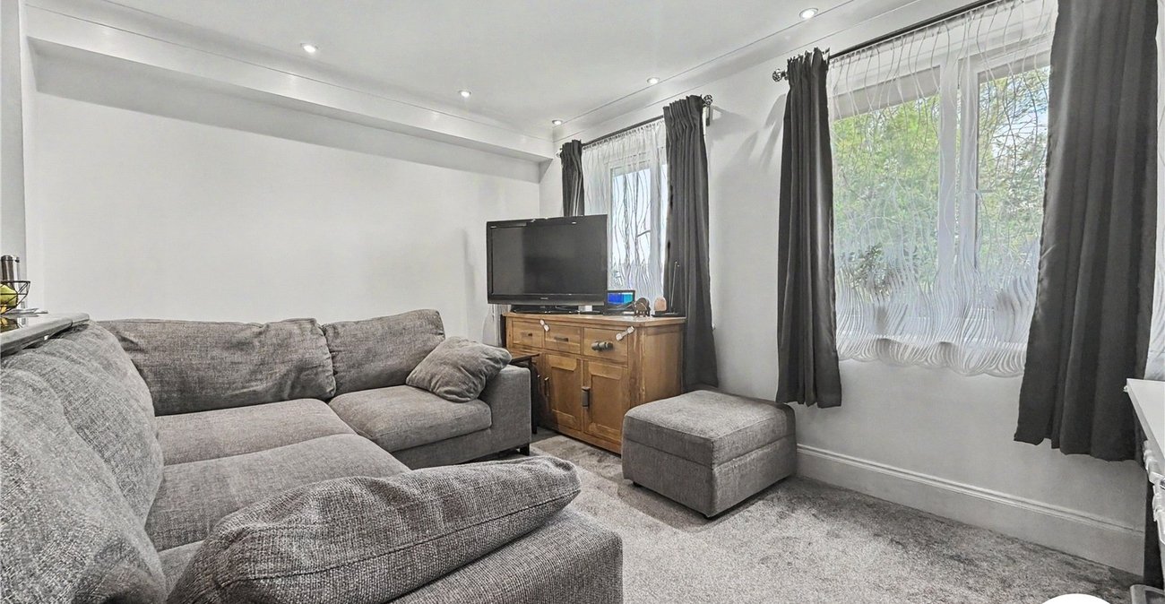 1 bedroom property for sale in Rochester | Robinson Michael & Jackson