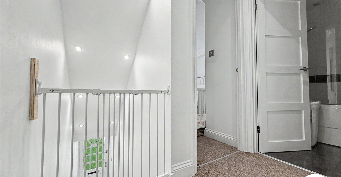 1 bedroom property for sale in Rochester | Robinson Michael & Jackson