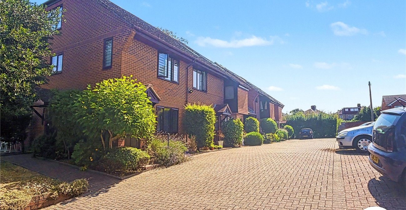 1 bedroom property for sale in Rochester | Robinson Michael & Jackson