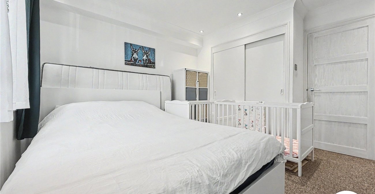 1 bedroom property for sale in Rochester | Robinson Michael & Jackson