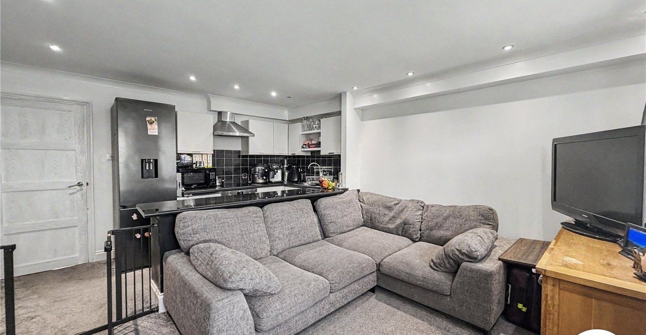1 bedroom property for sale in Rochester | Robinson Michael & Jackson