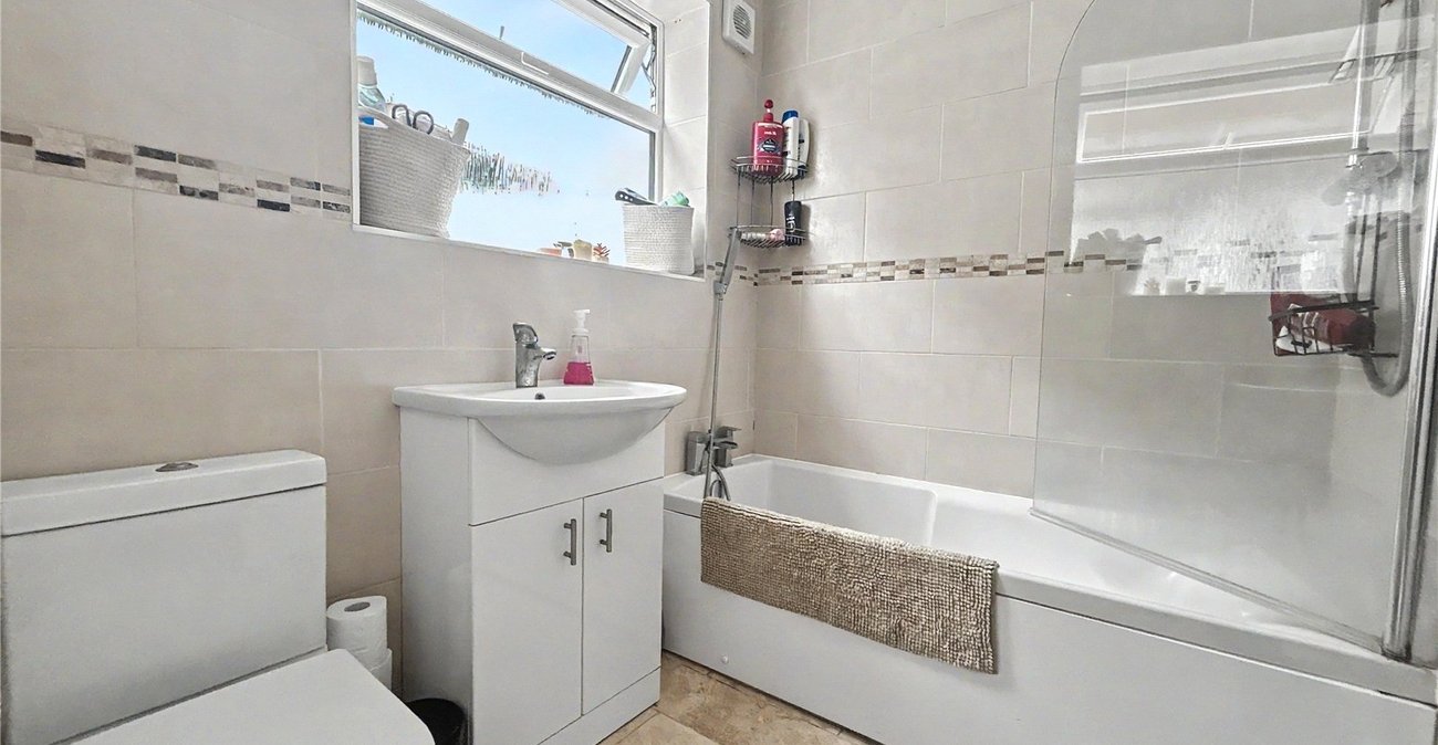 3 bedroom house for sale in Sidcup | Robinson Jackson