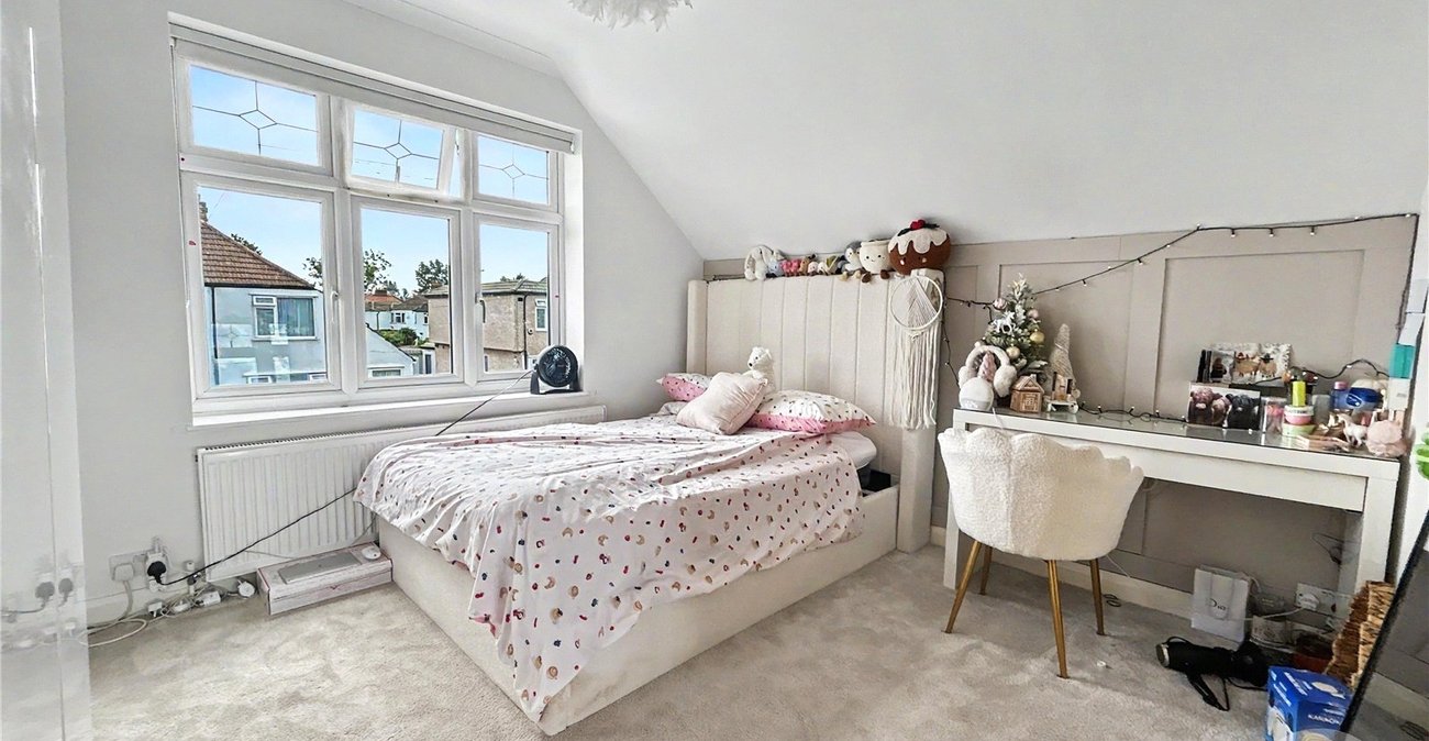 3 bedroom house for sale in Sidcup | Robinson Jackson