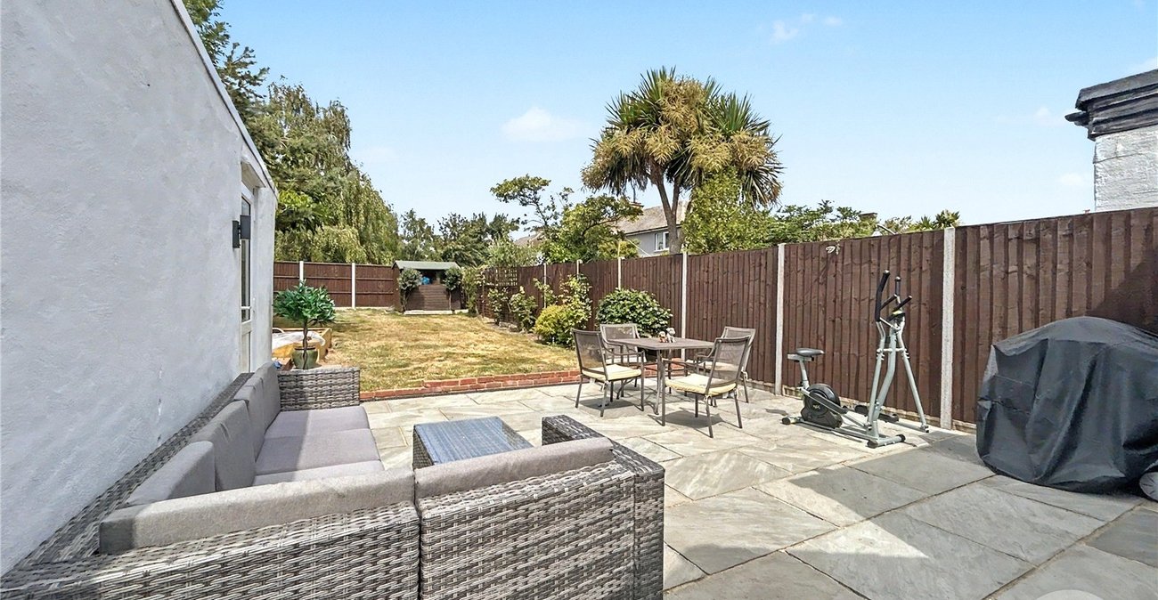 3 bedroom house for sale in Sidcup | Robinson Jackson
