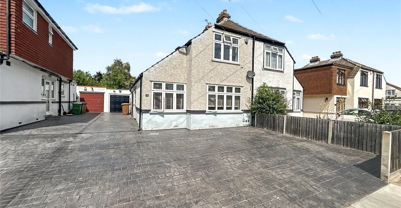 3 bedroom house for sale in Sidcup | Robinson Jackson
