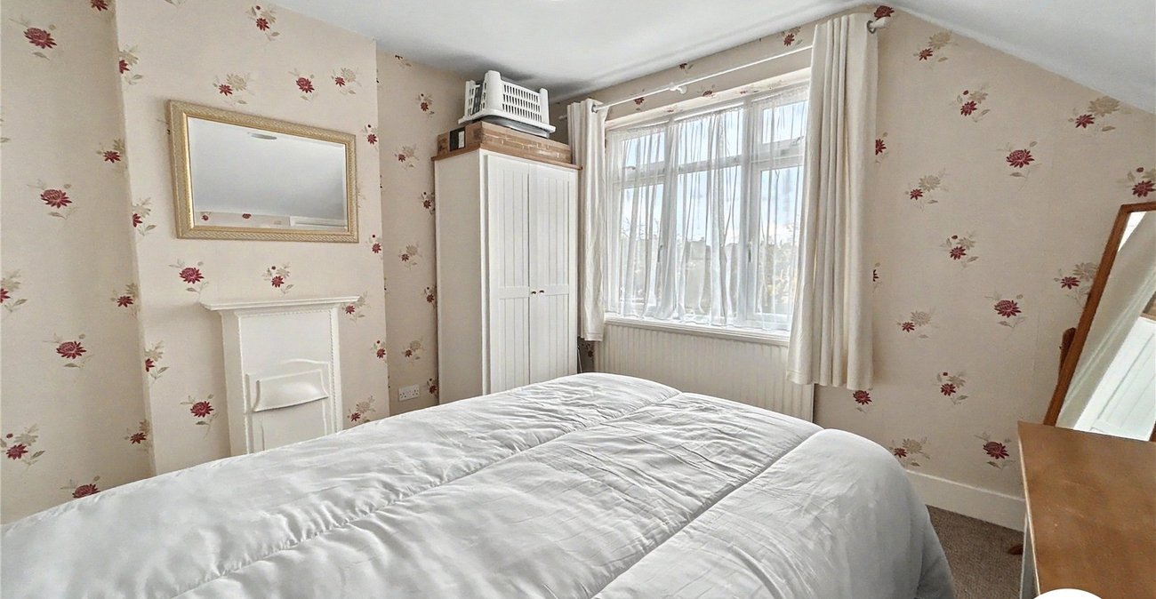 3 bedroom house for sale in Sidcup | Robinson Jackson