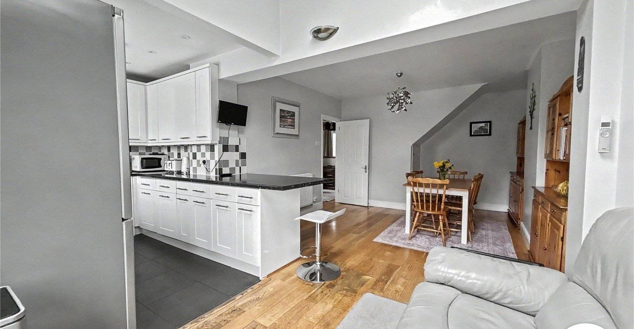 3 bedroom house for sale in Sidcup | Robinson Jackson