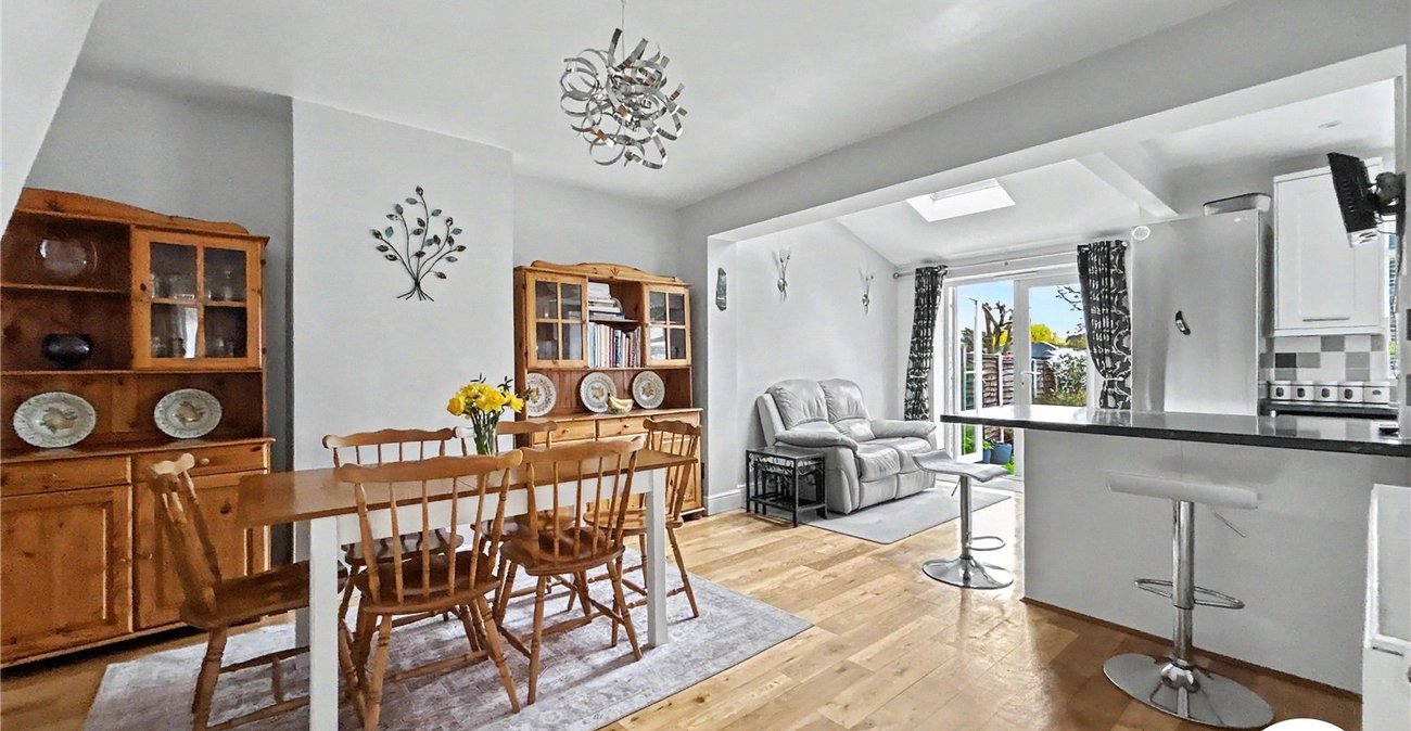 3 bedroom house for sale in Sidcup | Robinson Jackson