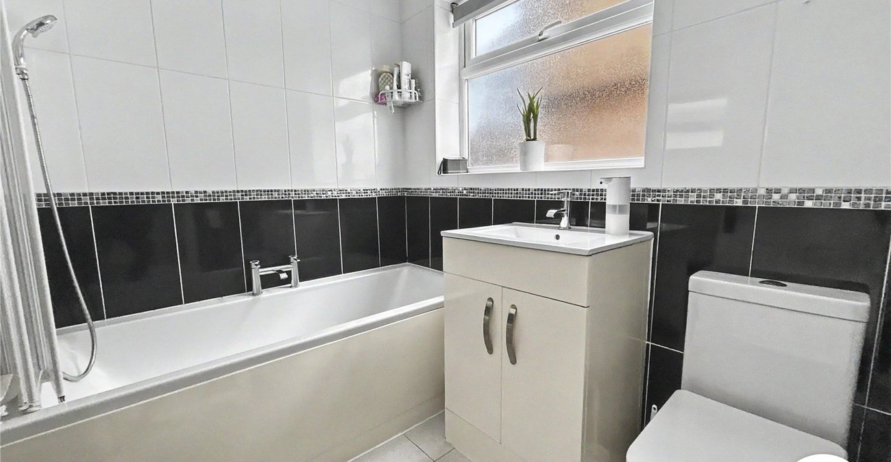 3 bedroom house for sale in Sidcup | Robinson Jackson