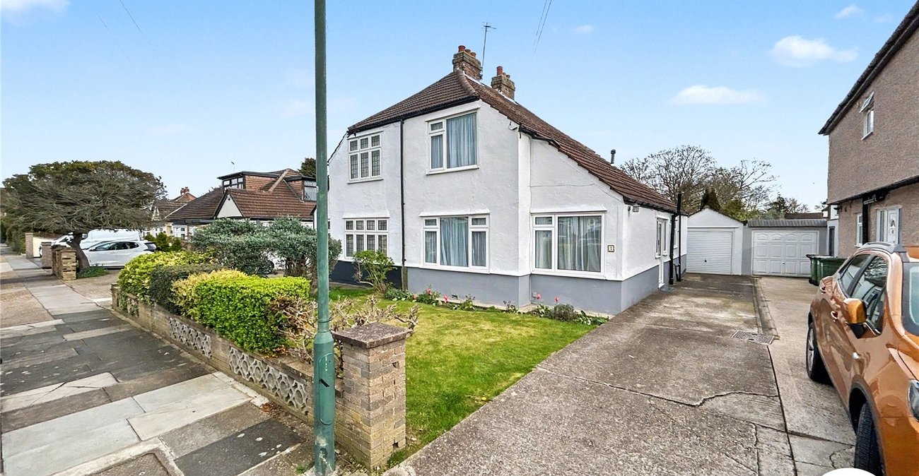 3 bedroom house for sale in Sidcup | Robinson Jackson