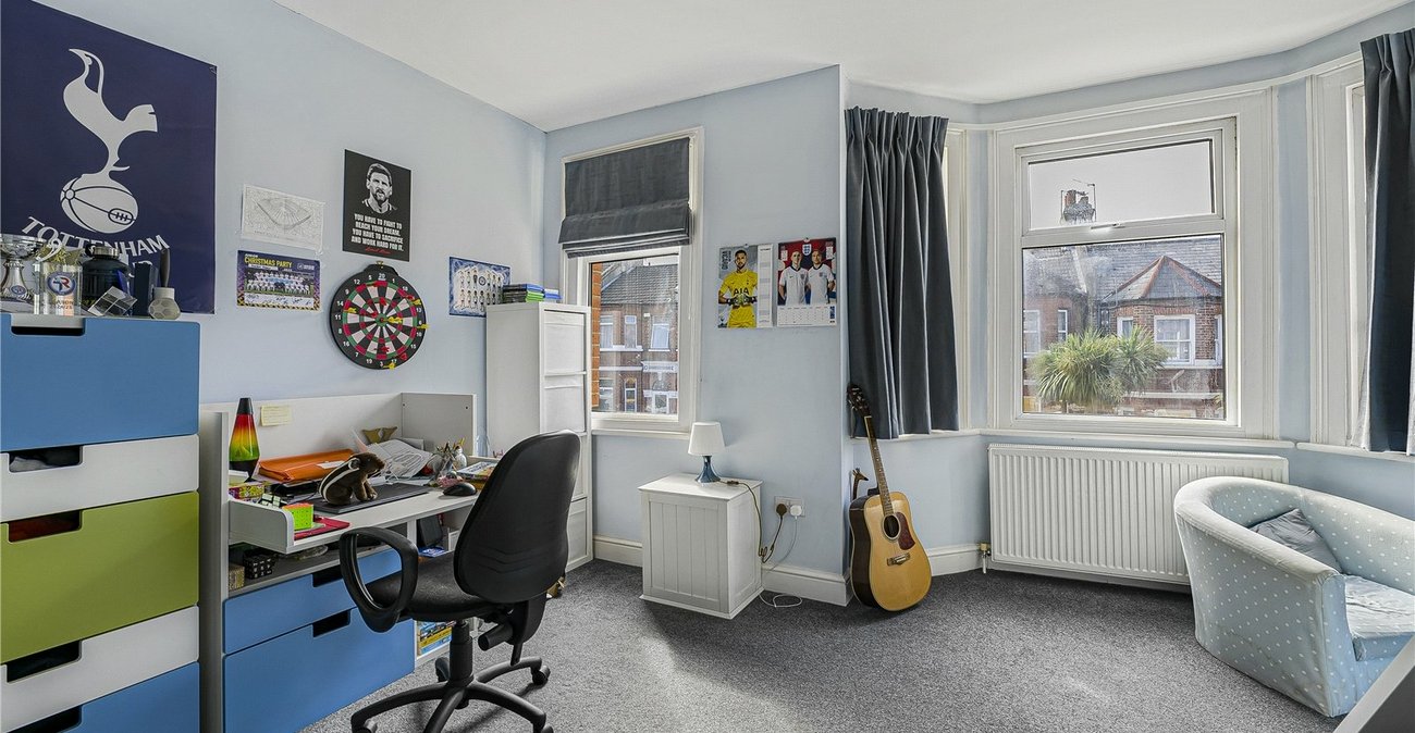 4 bedroom house for sale in London | Robinson Jackson