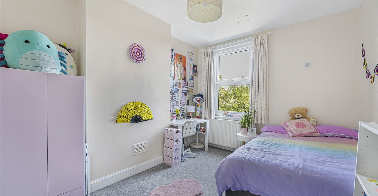 4 bedroom house for sale in London | Robinson Jackson