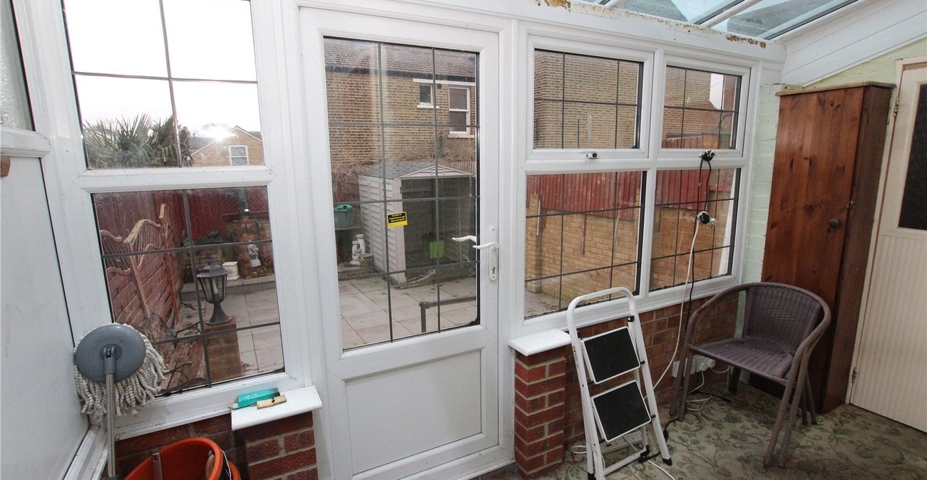 2 bedroom house for sale in Plumstead Common | Robinson Jackson