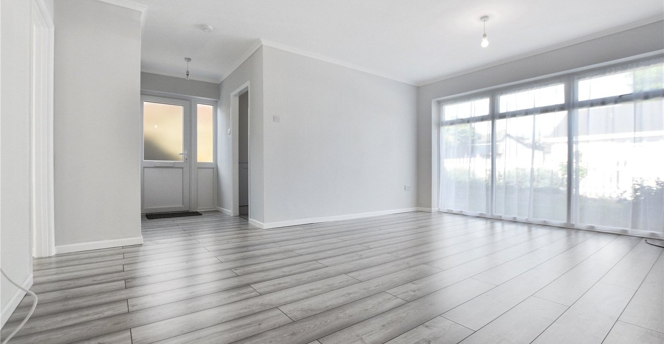2 bedroom bungalow for sale in Bexley | Robinson Jackson