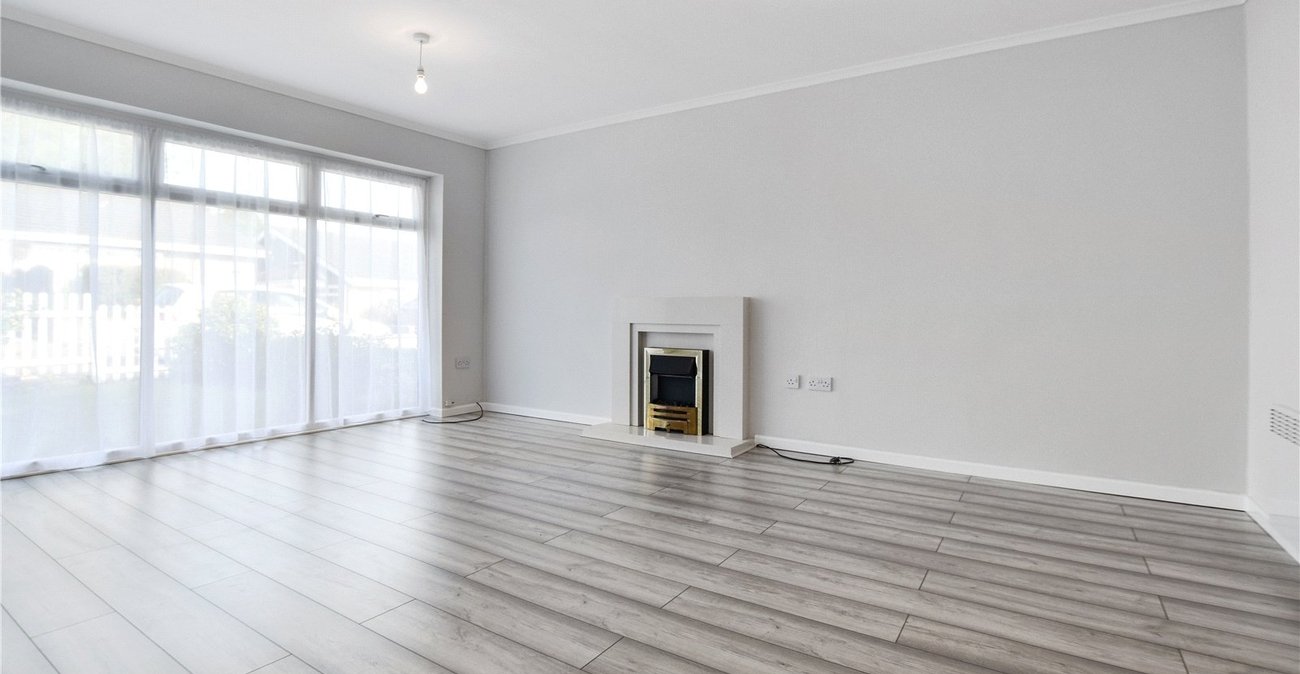 2 bedroom bungalow for sale in Bexley | Robinson Jackson