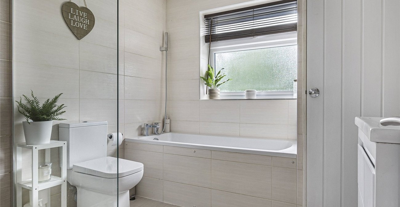 3 bedroom house for sale in Joydens Wood | Robinson Jackson