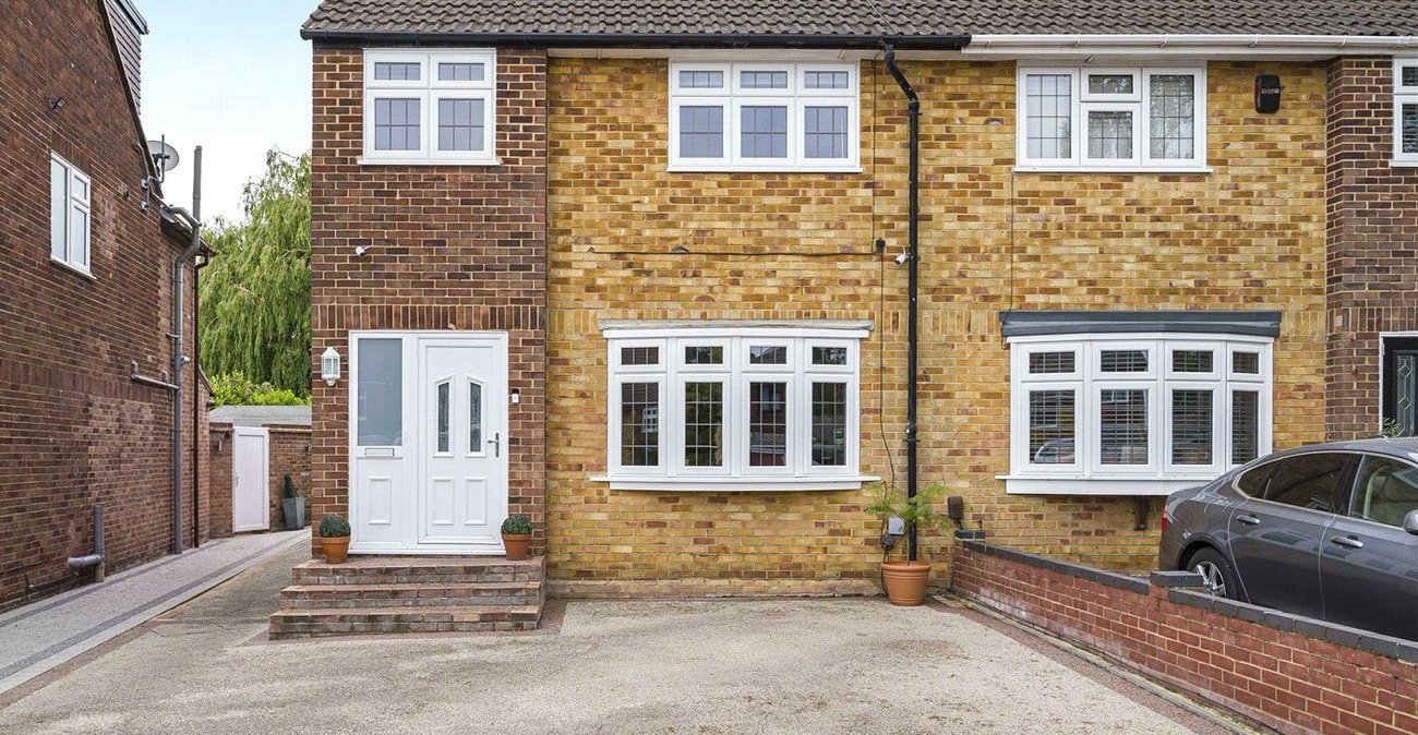 3 bedroom house for sale in Joydens Wood | Robinson Jackson
