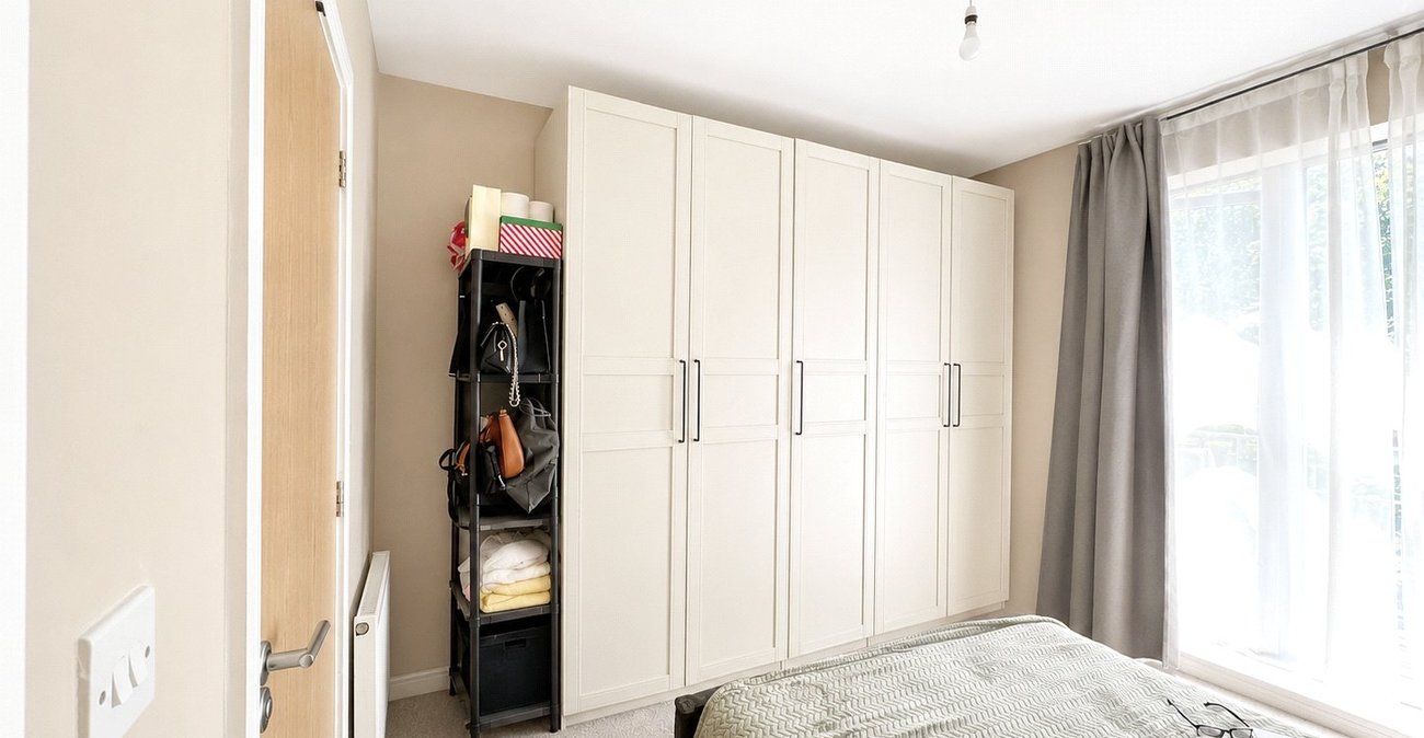 2 bedroom property for sale in Fieldfare Lane | Robinson Jackson
