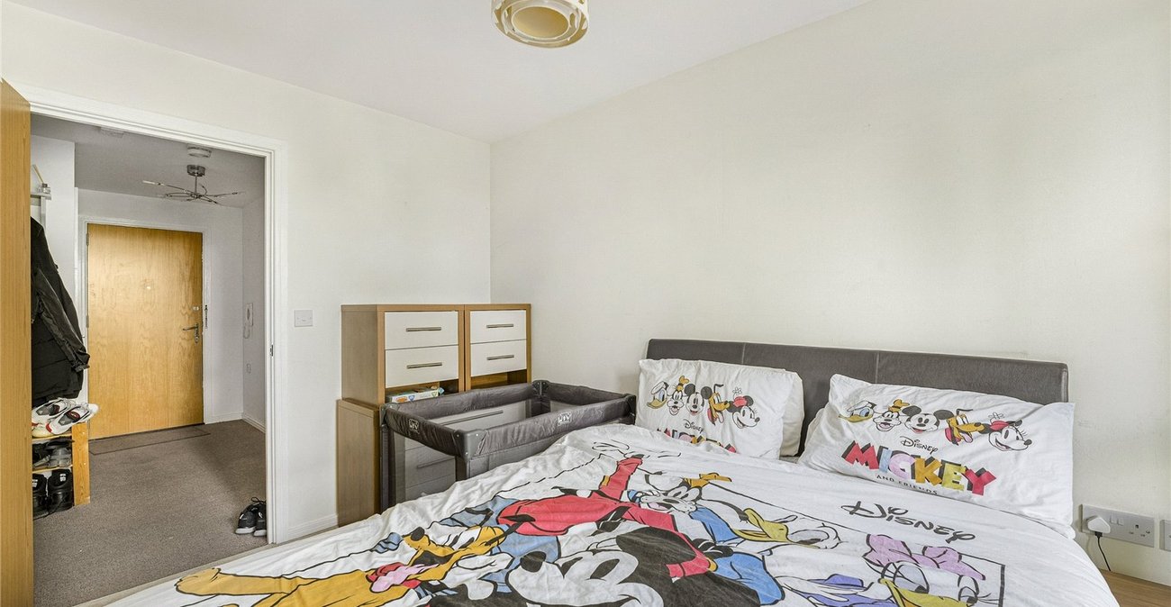 2 bedroom property for sale in Fieldfare Lane | Robinson Jackson