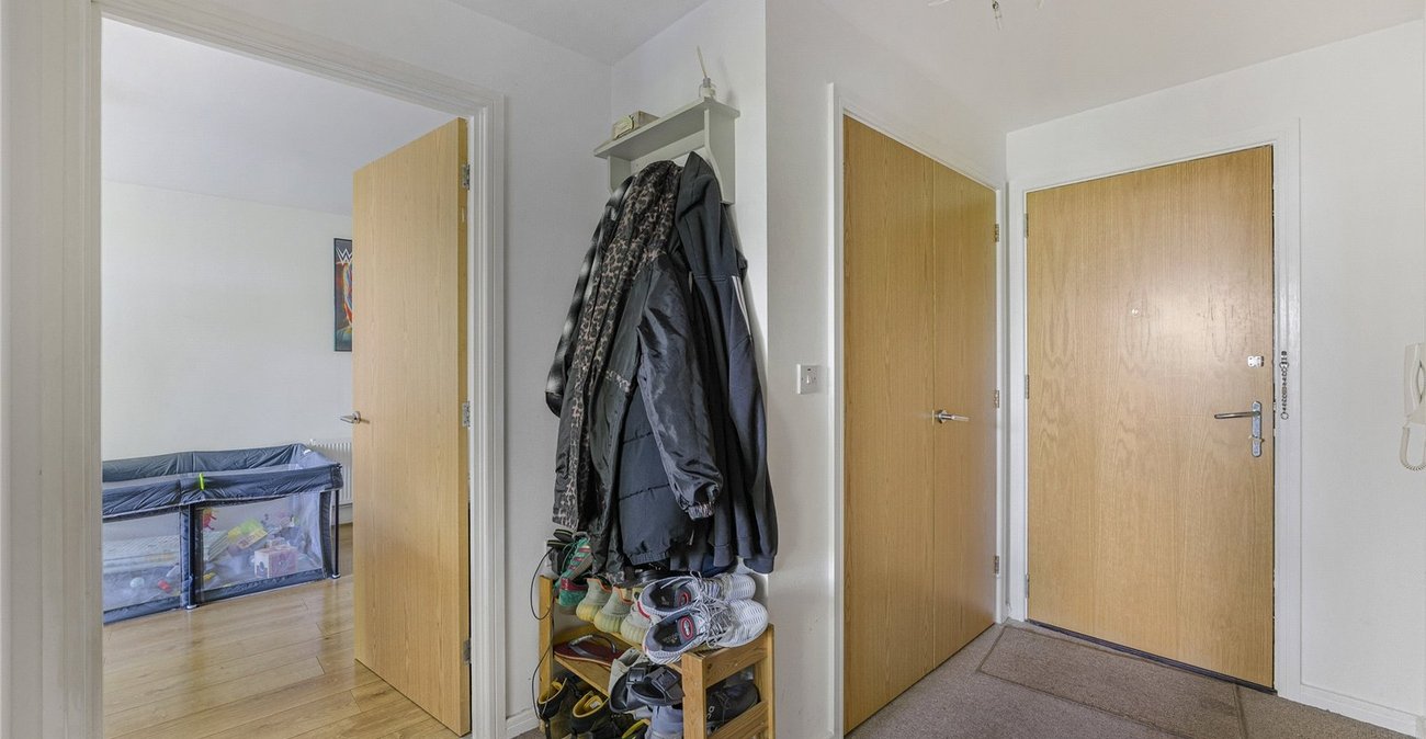2 bedroom property for sale in Fieldfare Lane | Robinson Jackson