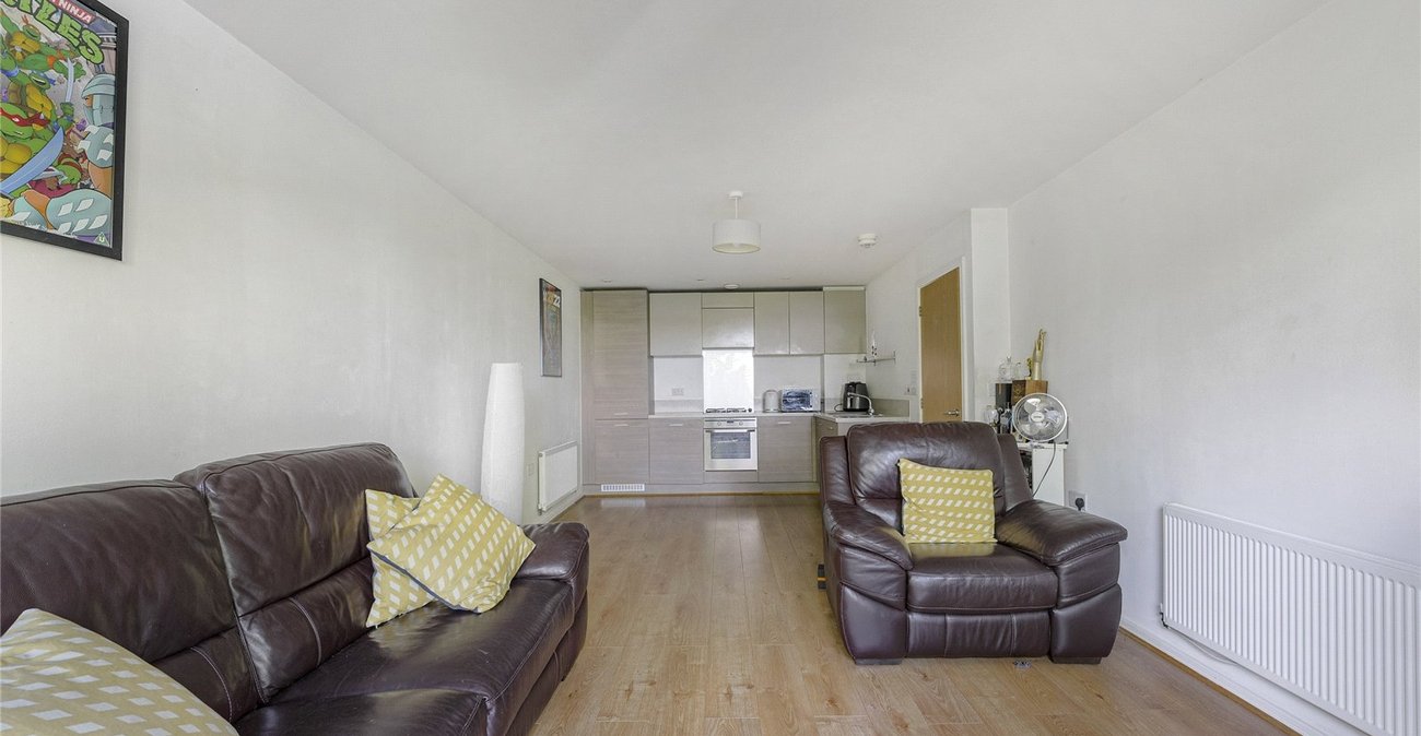 2 bedroom property for sale in Fieldfare Lane | Robinson Jackson