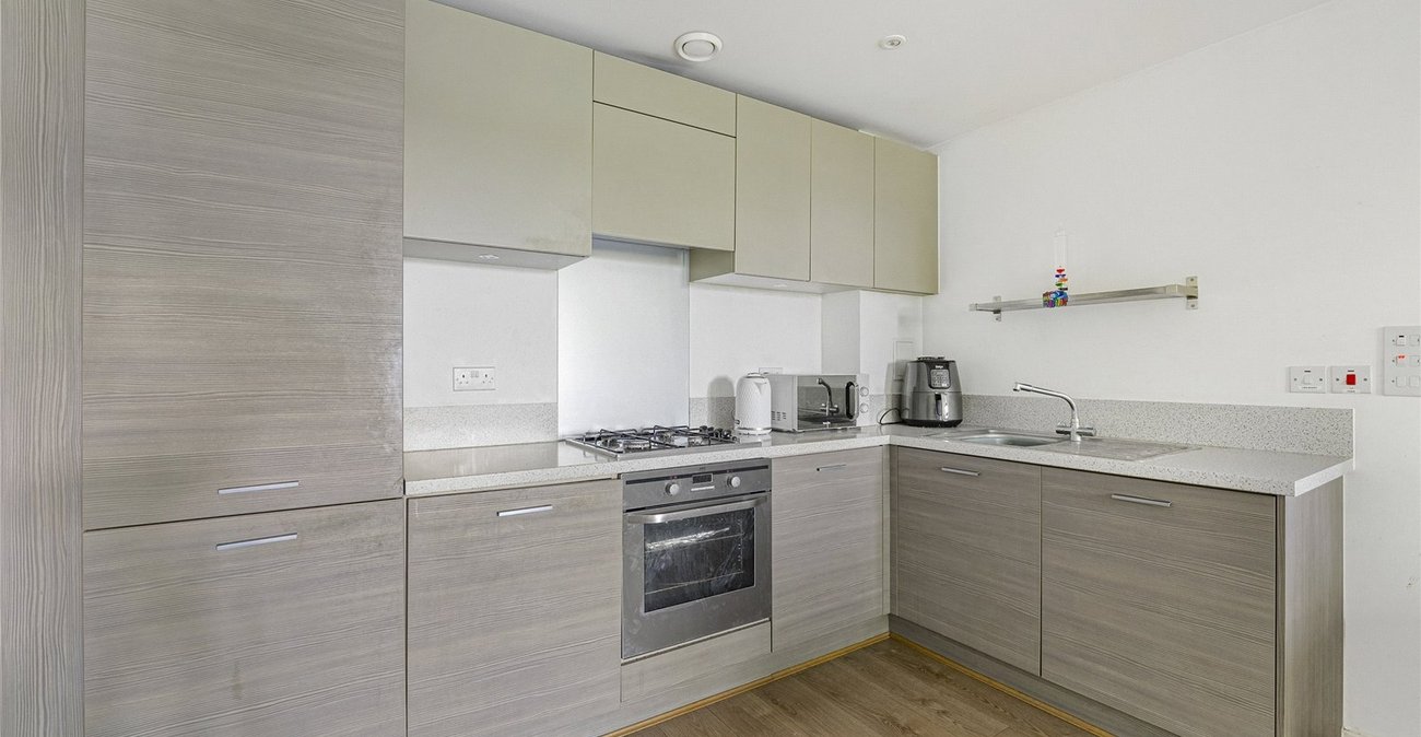 2 bedroom property for sale in Fieldfare Lane | Robinson Jackson