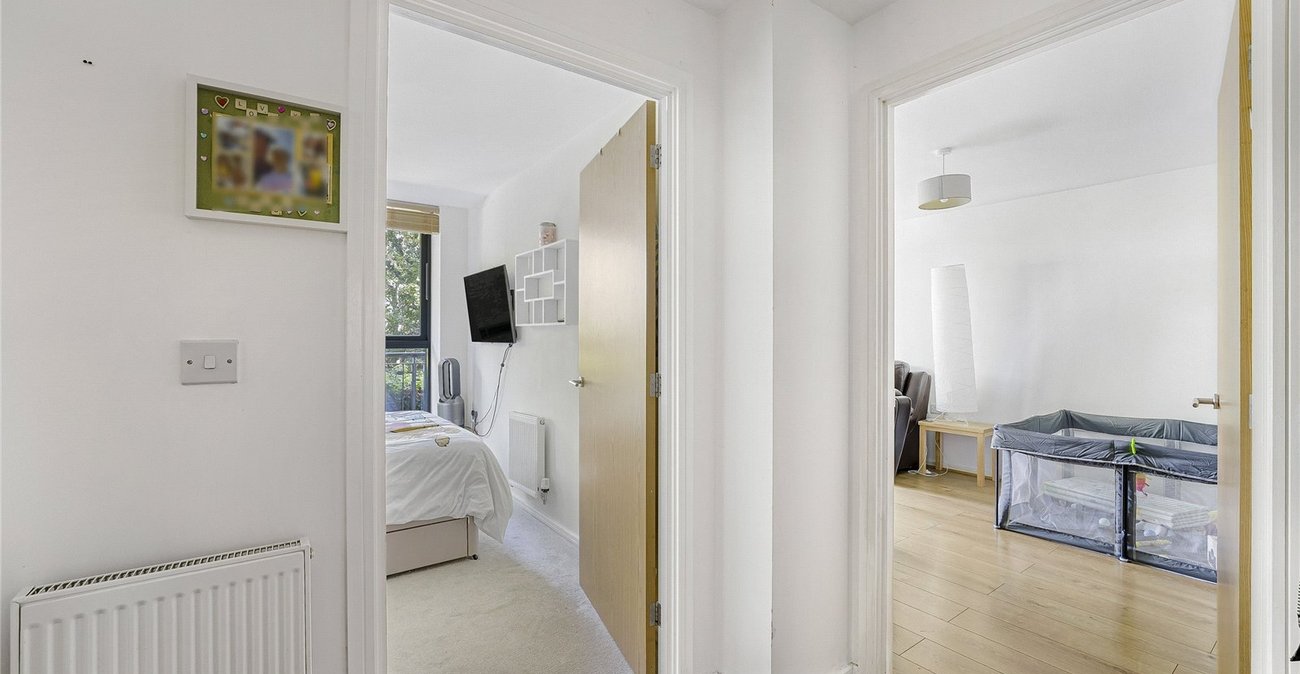 2 bedroom property for sale in Fieldfare Lane | Robinson Jackson