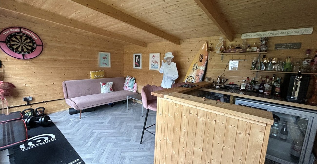 3 bedroom house for sale in Welling | Robinson Jackson