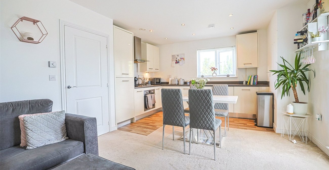 2 bedroom property for sale in Sittingbourne | Robinson Michael & Jackson